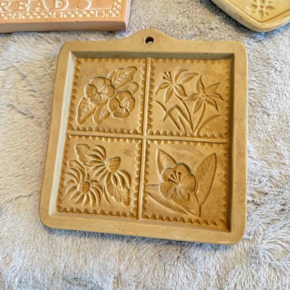 Lot Brown Bag Cookie Art Mold Homemade Bread & Pampered Chef Heart Baking Stone - Picture 2 of 8